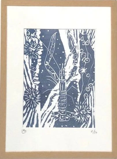 la-langoustine- bleu-de-prusse-linogravure
